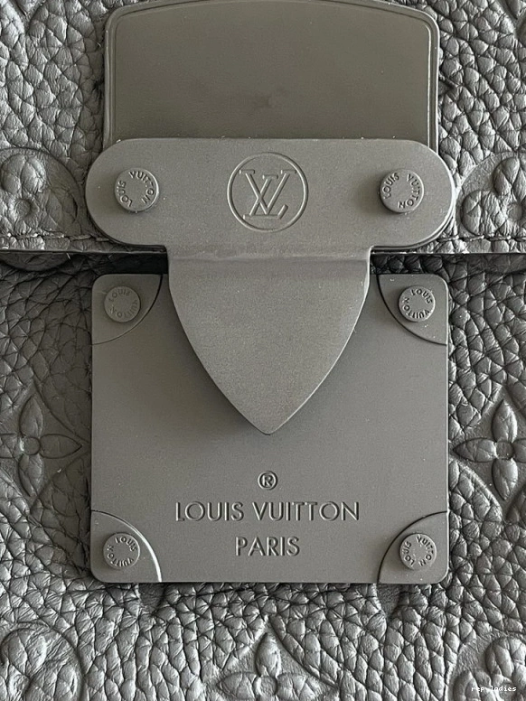 Cheap MESSENGER LOUIS LOCK S VUITTON 0802